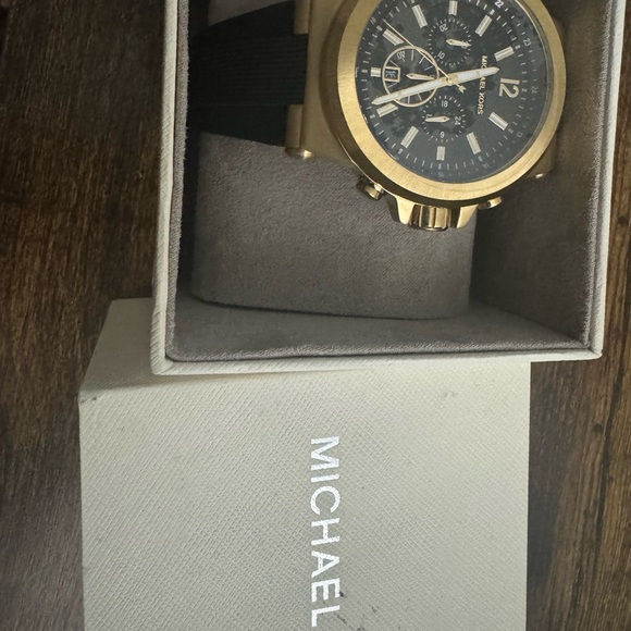 Micheal kors and fossil watches - Men - Picture 2 of 3